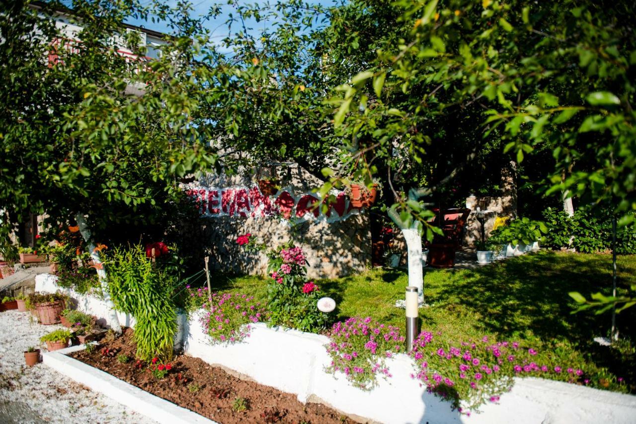 Ana Stjepan Nikolic - Pilgrim'S 2Nd Home Međugorje Εξωτερικό φωτογραφία